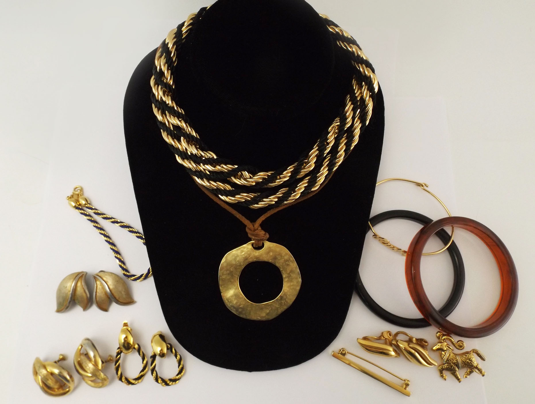 Mod Gold Tone Jewelry