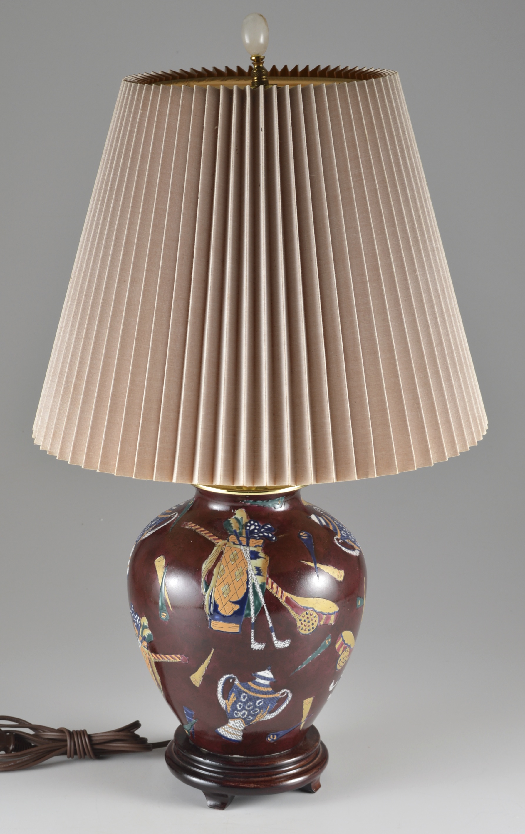 Golf-Themed Ginger Jar Table Lamp