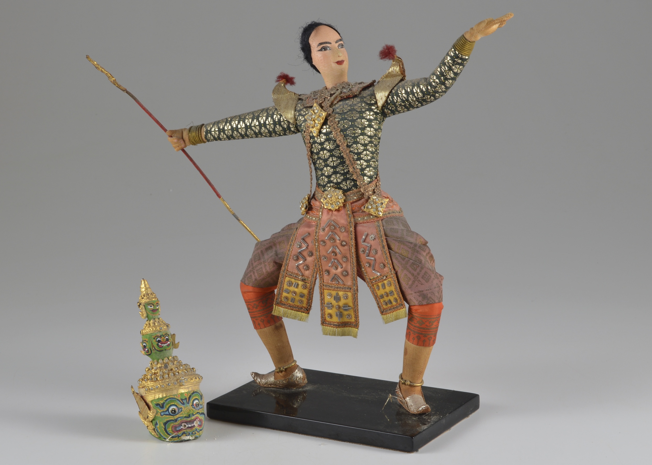 Bangkok Doll Thosaganth Figure