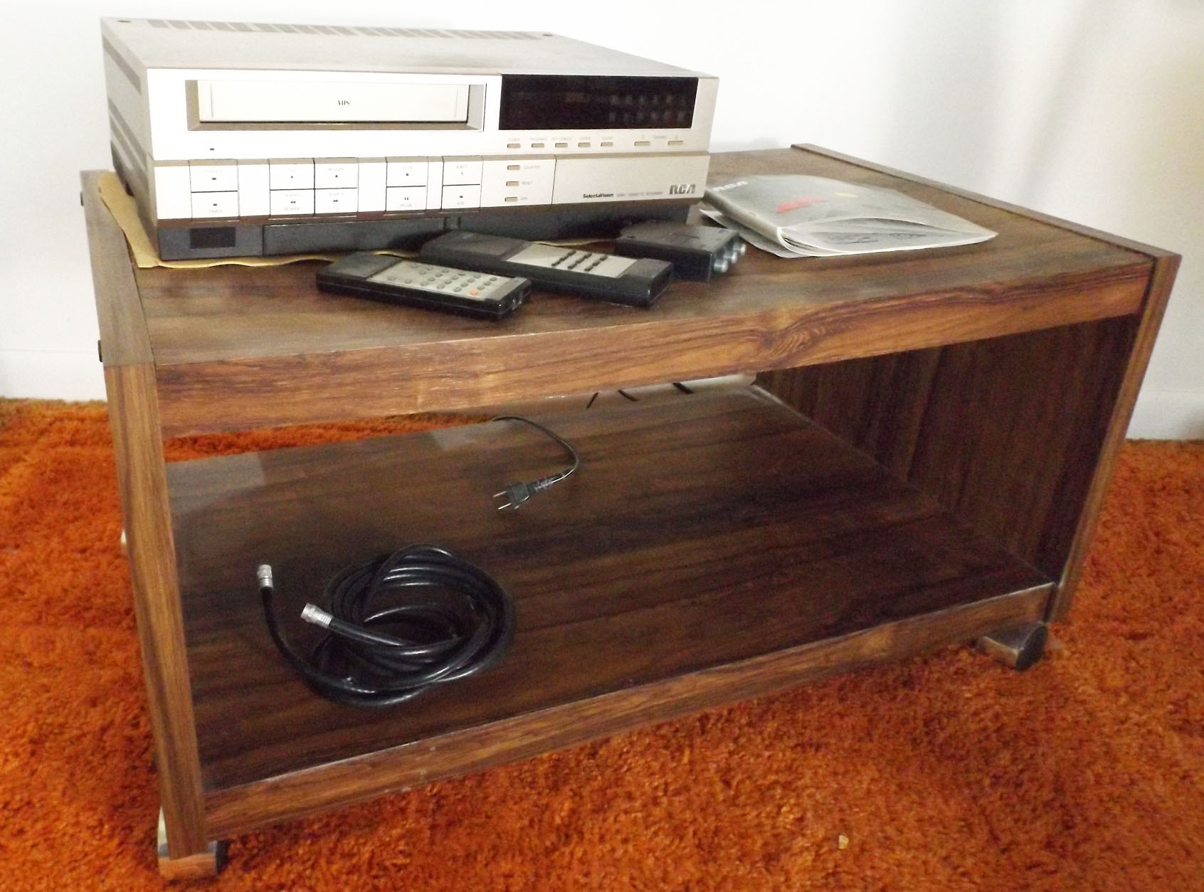 RCA VCR Recorder with Cart