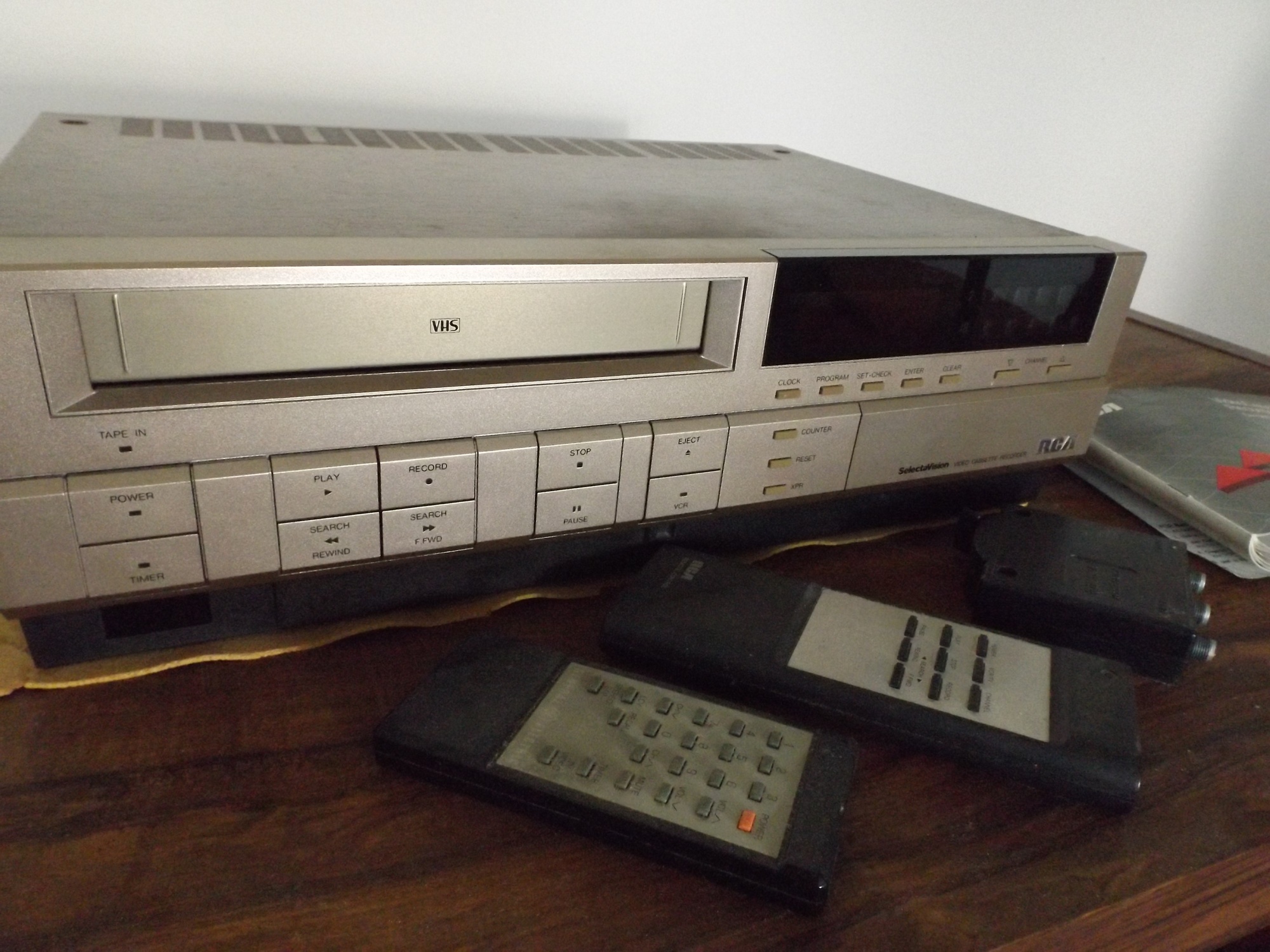 RCA VCR Recorder with Cart