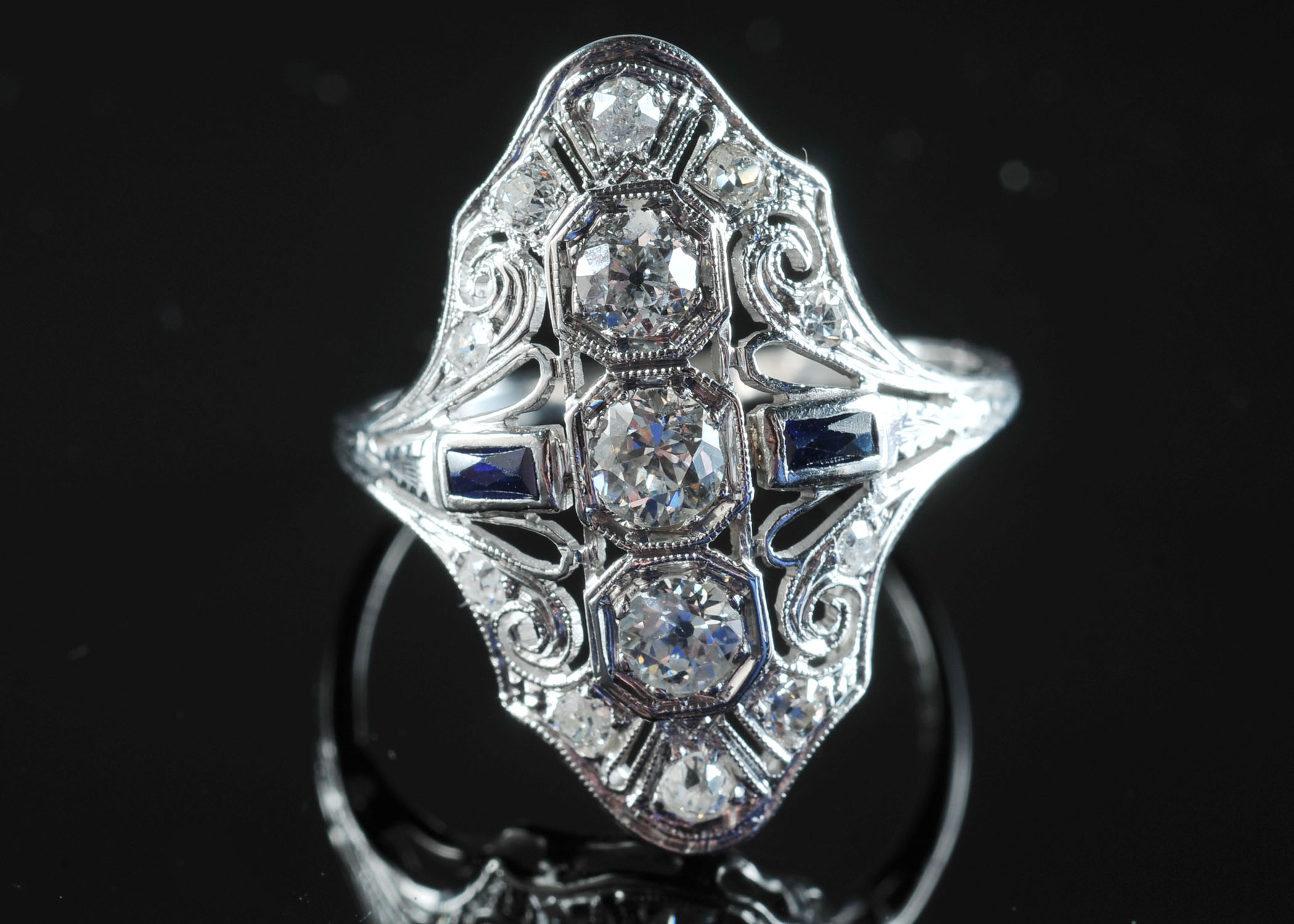 Art Nouveau Edwardian 14 K White Gold Diamond and Sapphire Ring