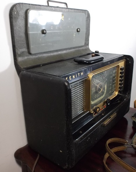 Zenith Transoceanic Radio and Tube Tester 
