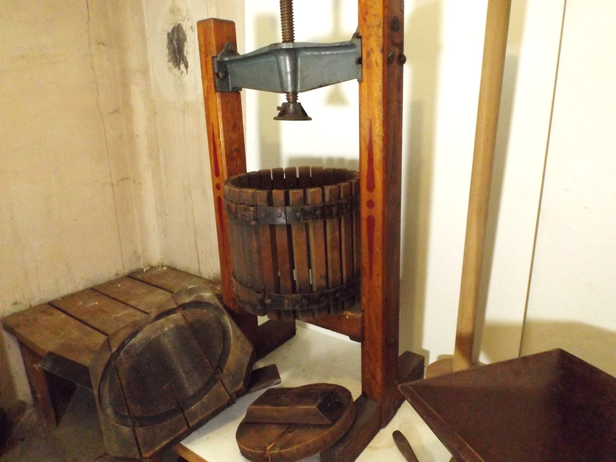 Antique Apple Cider/Wine Press