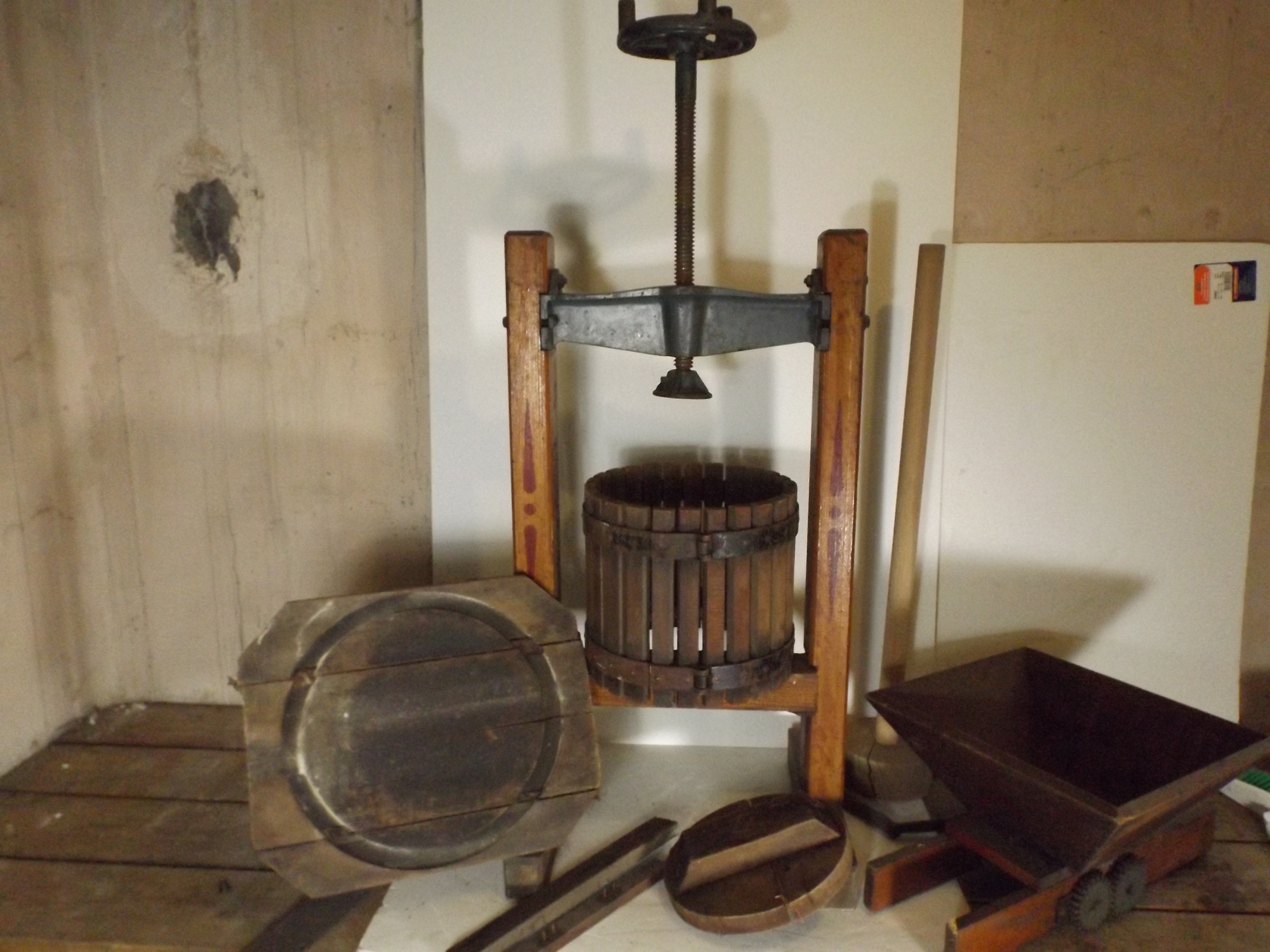 Antique Apple Cider/Wine Press