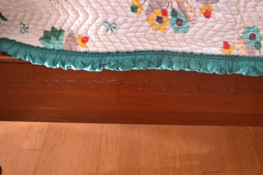 Vintage Twin Size Cannon Ball Bed