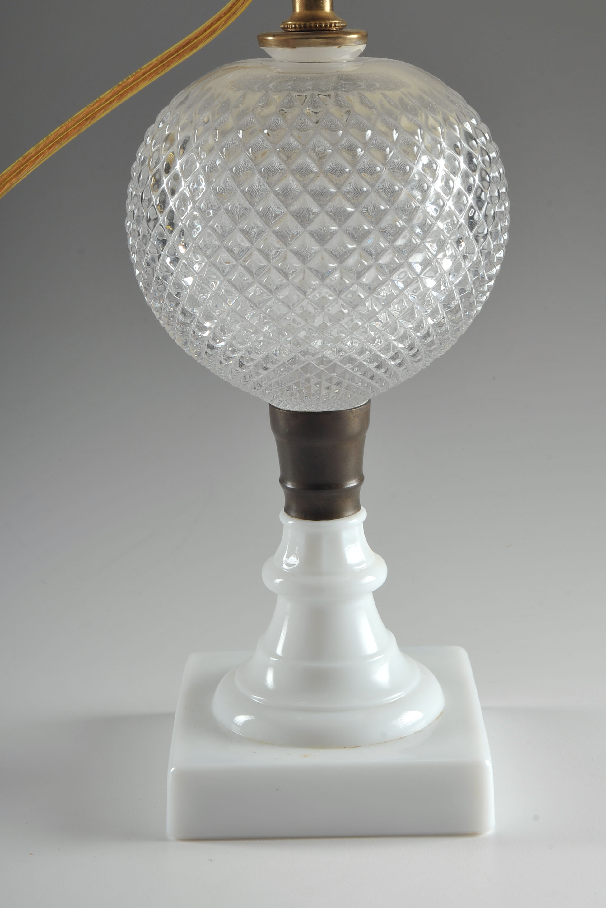 Vintage Dresser Lamp