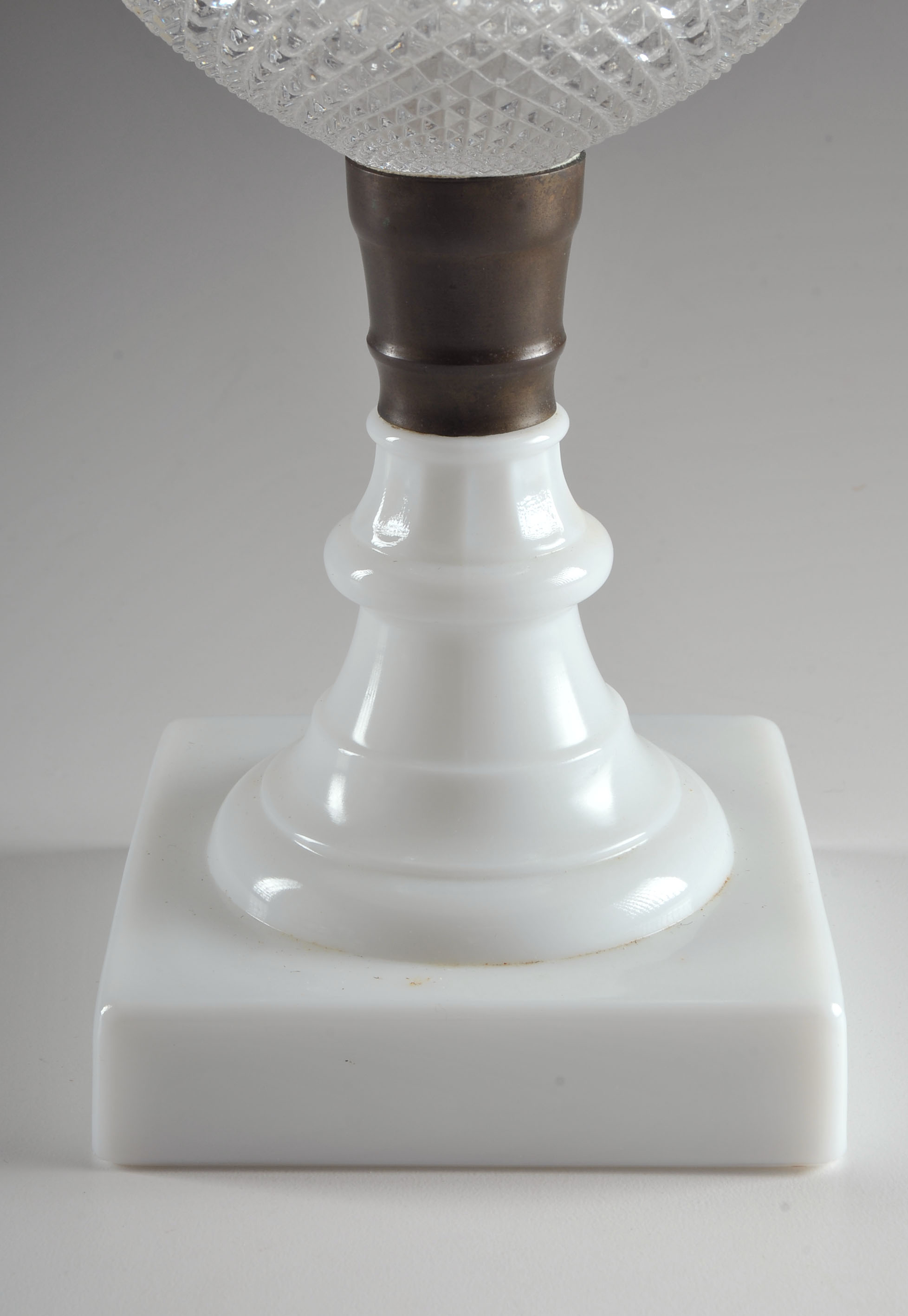 Vintage Dresser Lamp