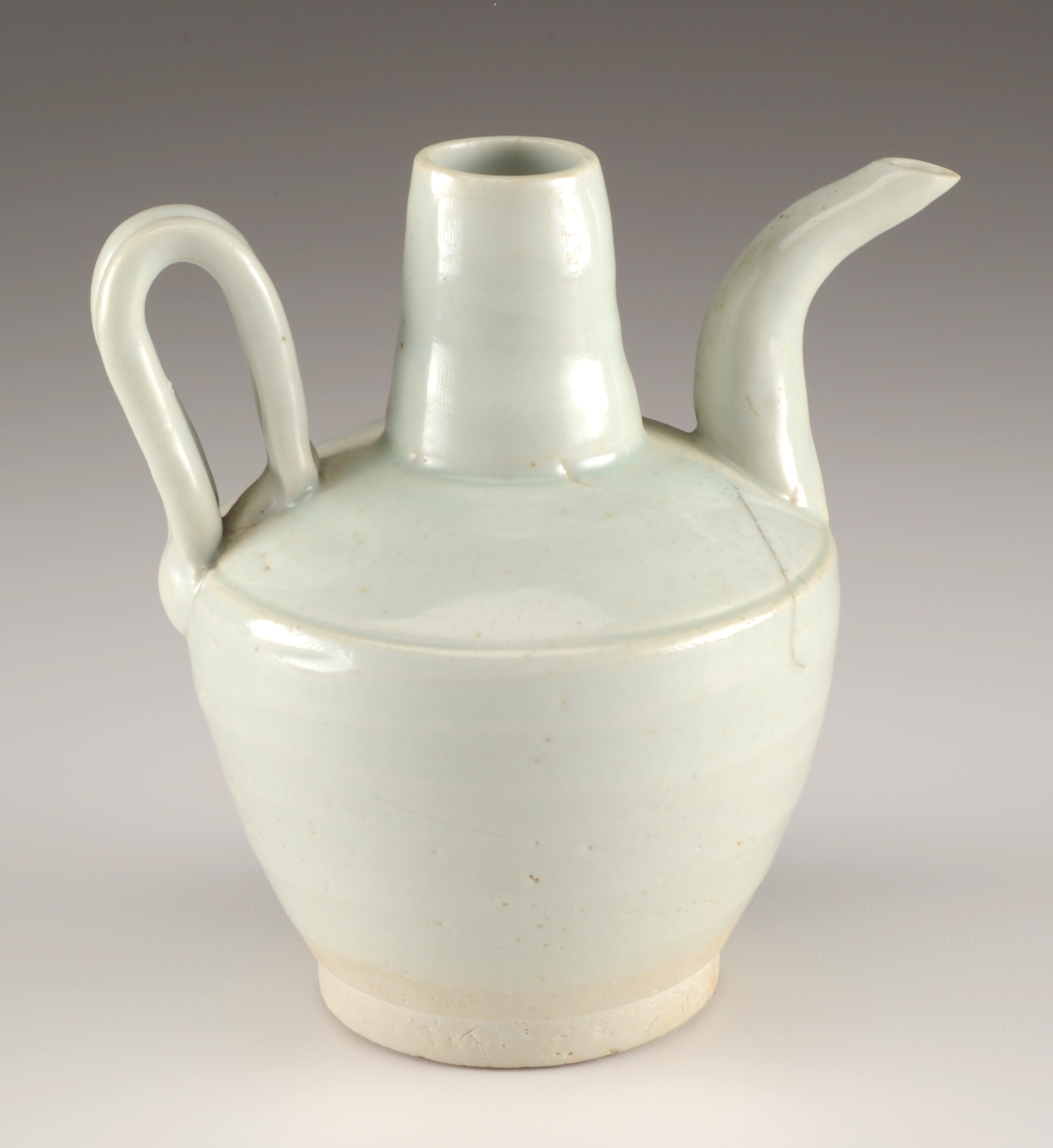 Selection of Five Reproduction Pottery Items From National Museum Philippines