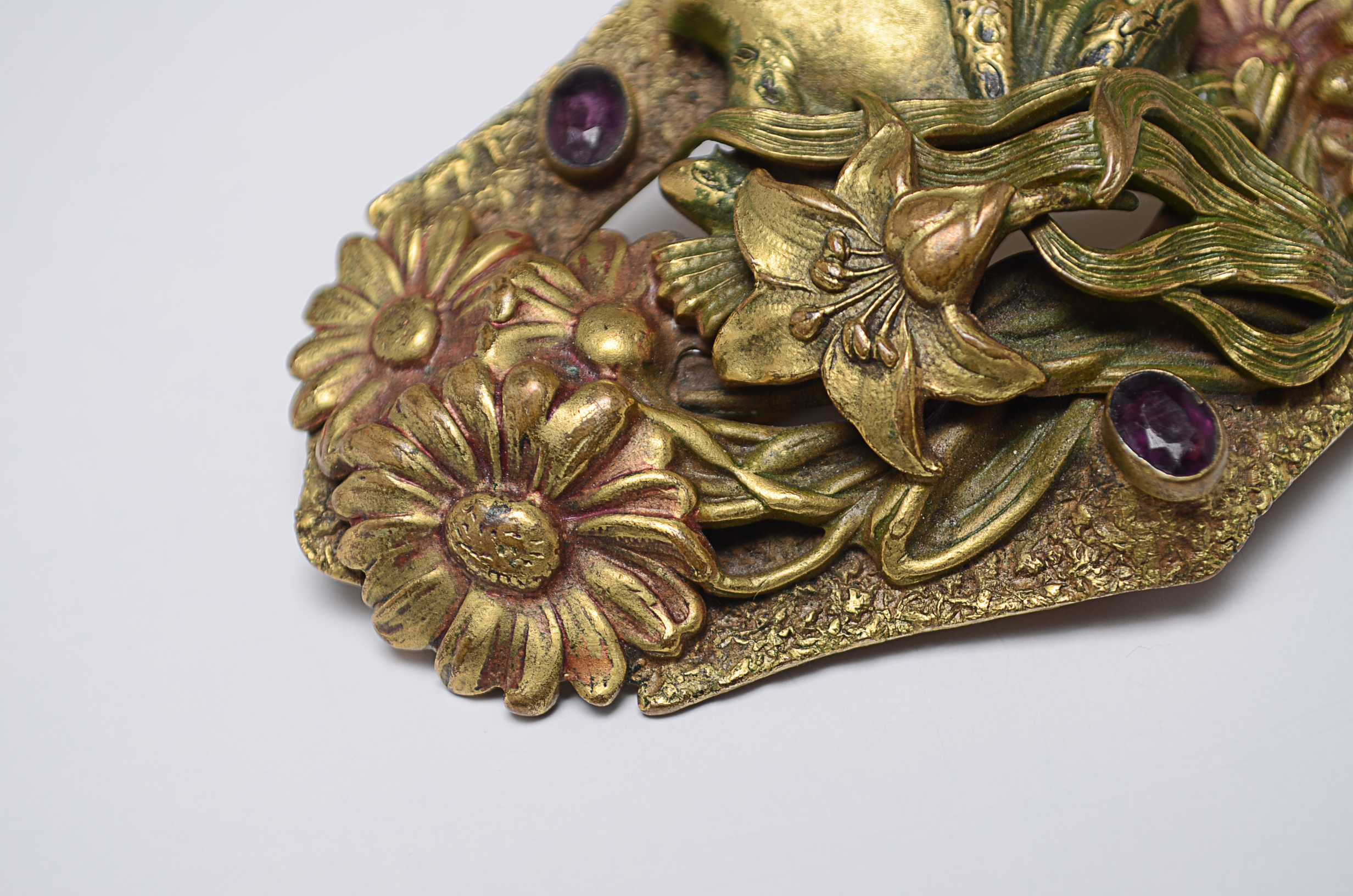 Vintage Art Nouveau Brooch Featuring a Frog on a Lily Pad