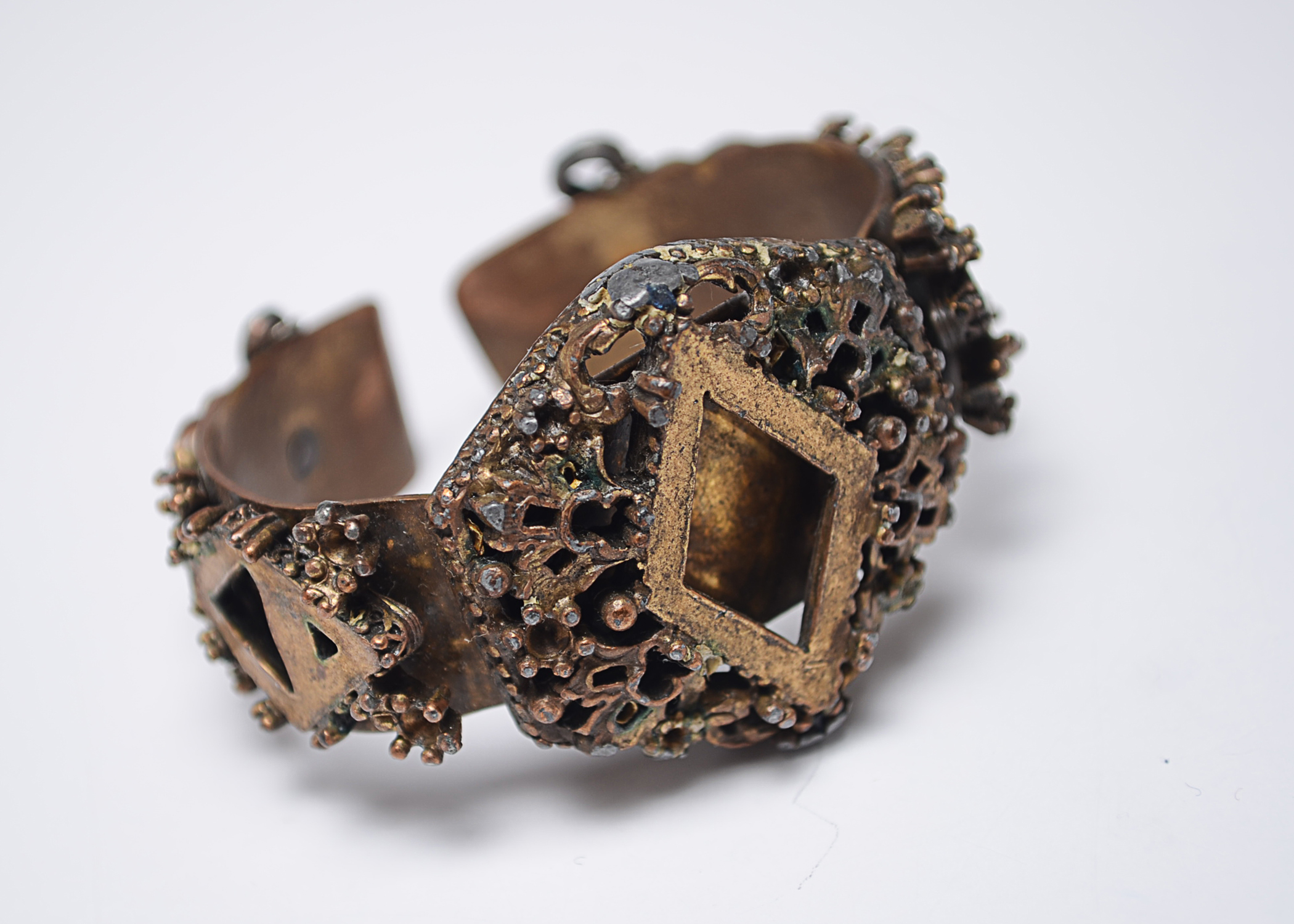 Four Antiqued Gold Vintage Art Deco Jewelry Pieces