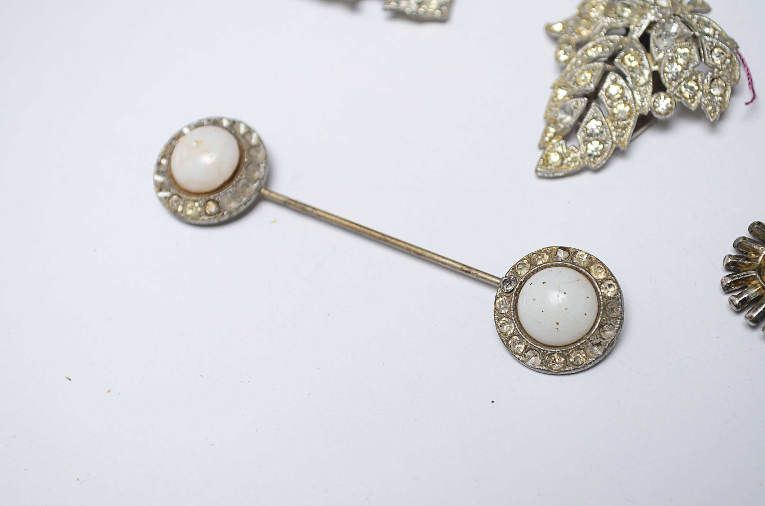 Assortment of Vintage Rhinestone Jewelry Items