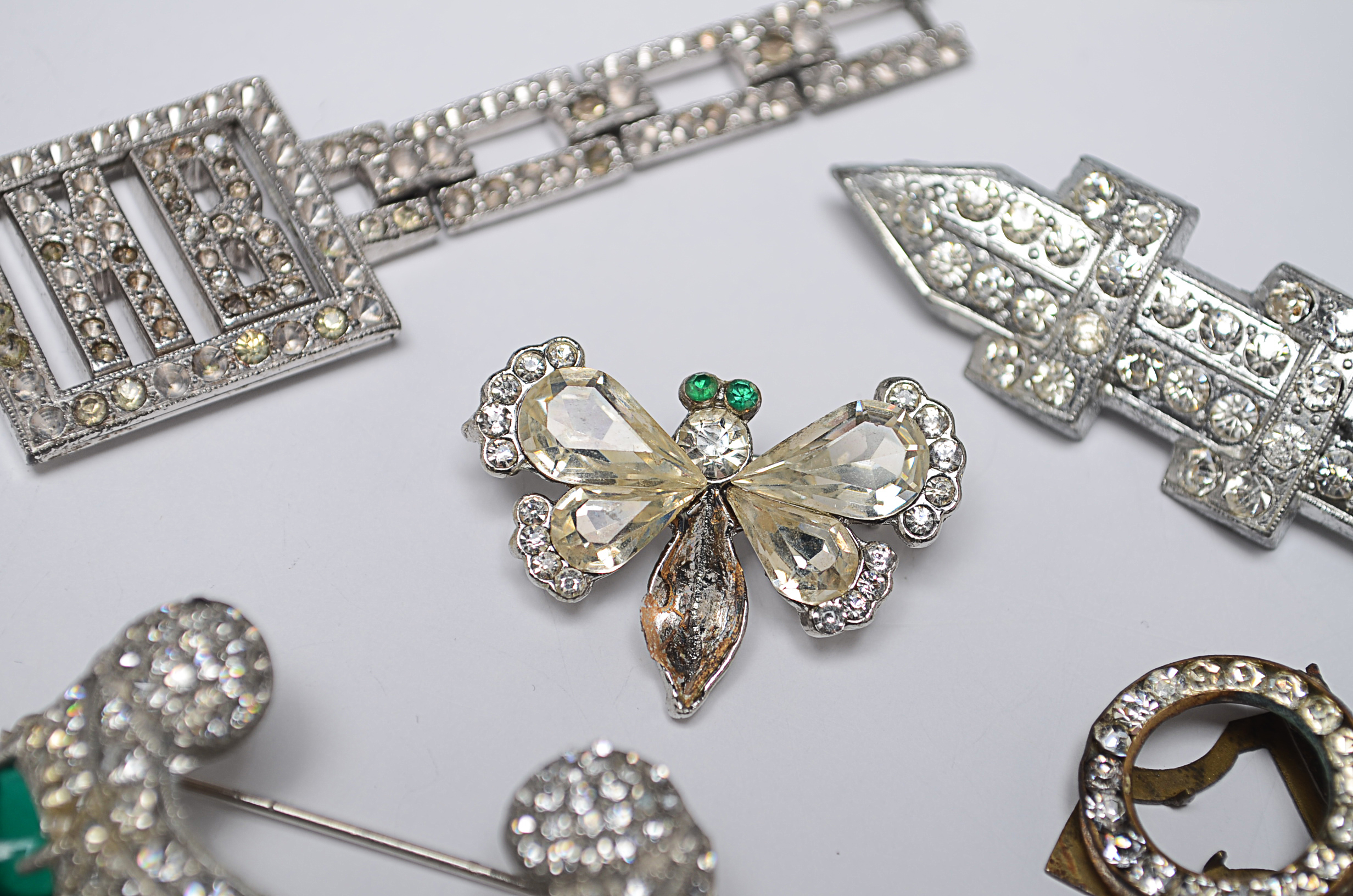 Assortment of Vintage Rhinestone Jewelry Items