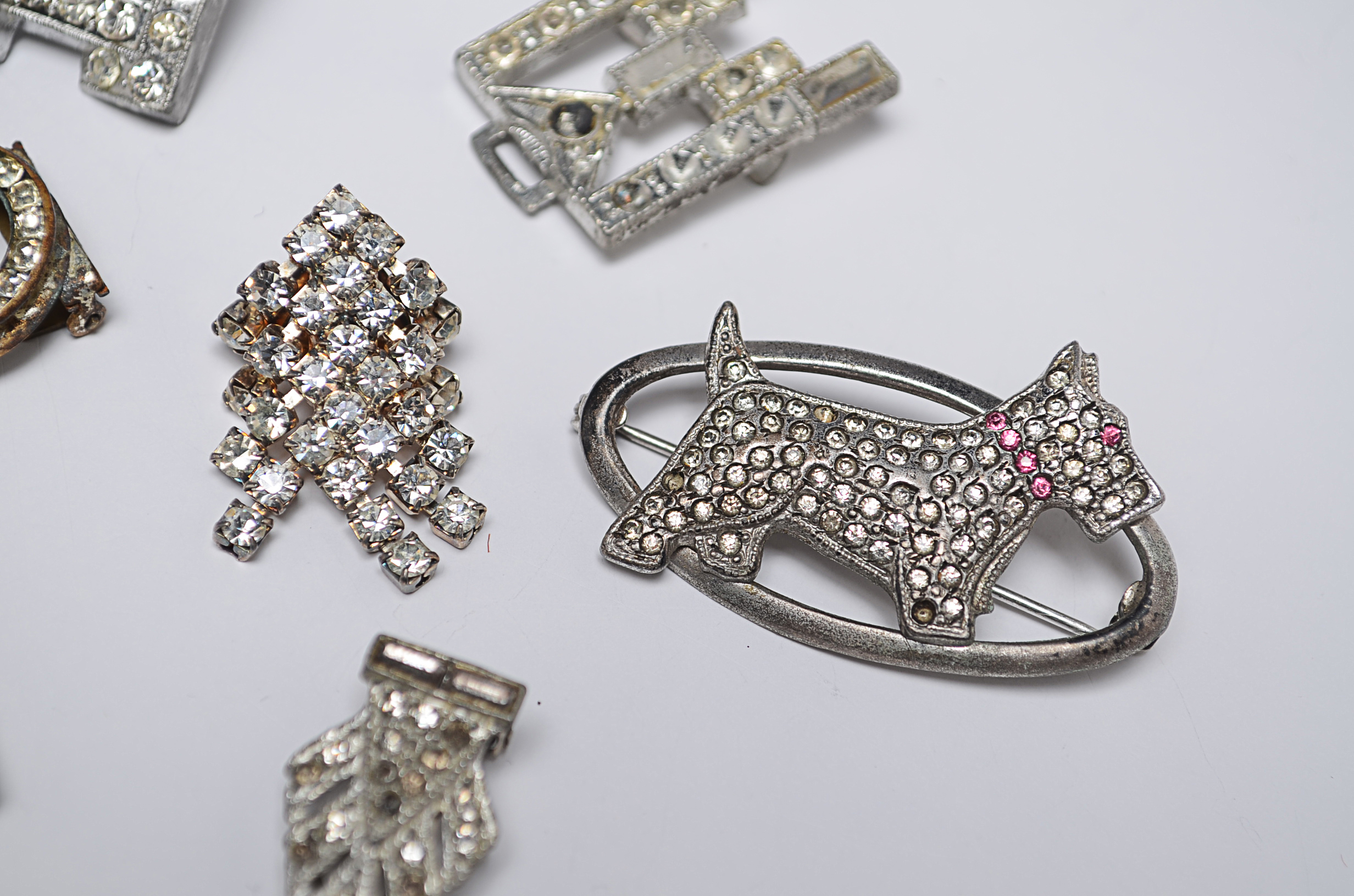 Assortment of Vintage Rhinestone Jewelry Items