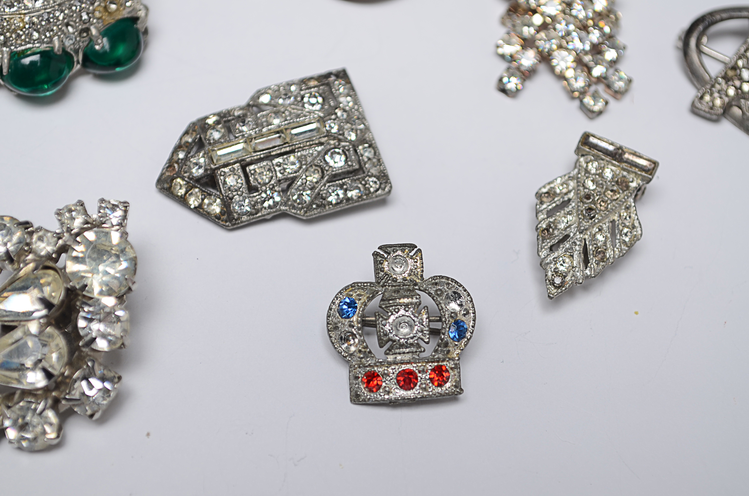 Assortment of Vintage Rhinestone Jewelry Items