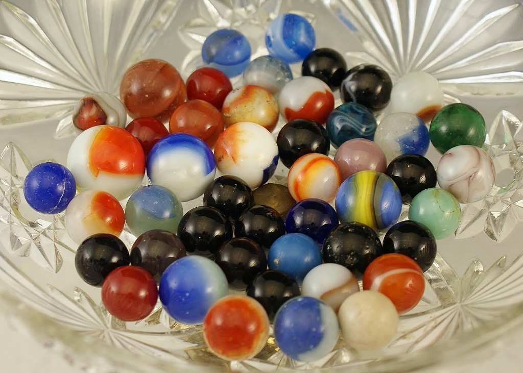 35 Vintage Unique and Agate Marbles