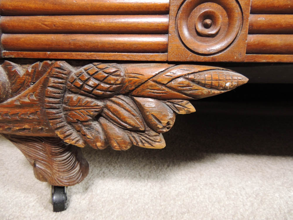 Blue Velvet Victorian Fainting Couch