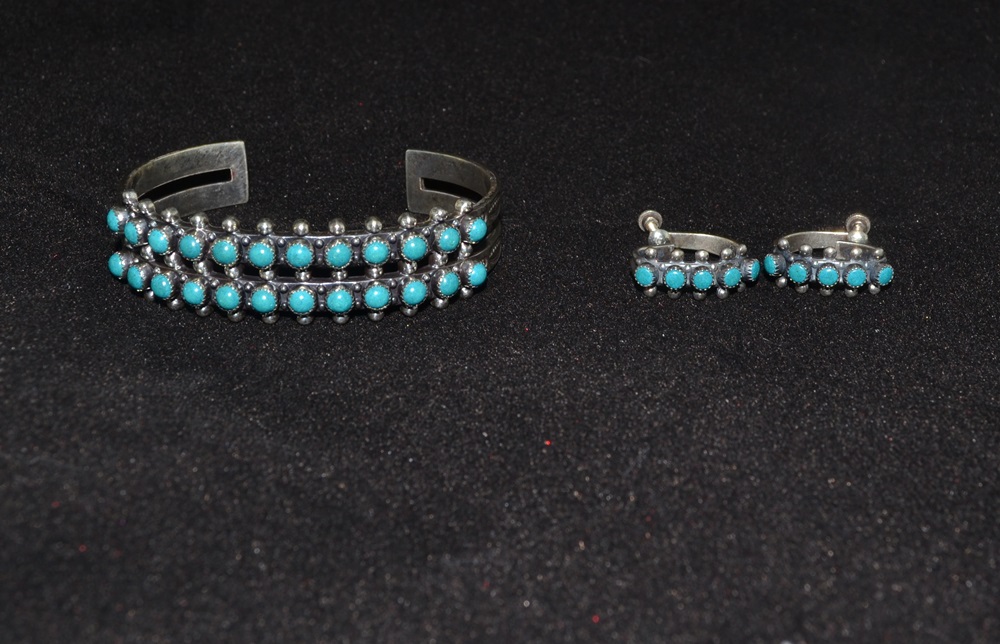 Southwestern Style Bracelet And Earrings