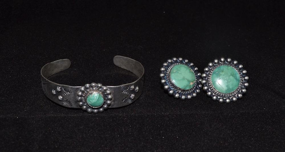 Southwestern Style Bracelet And Earrings