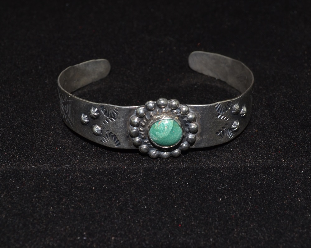 Southwestern Style Bracelet And Earrings