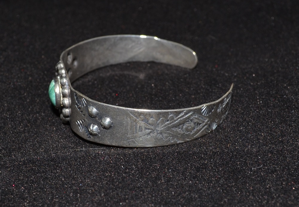 Southwestern Style Bracelet And Earrings