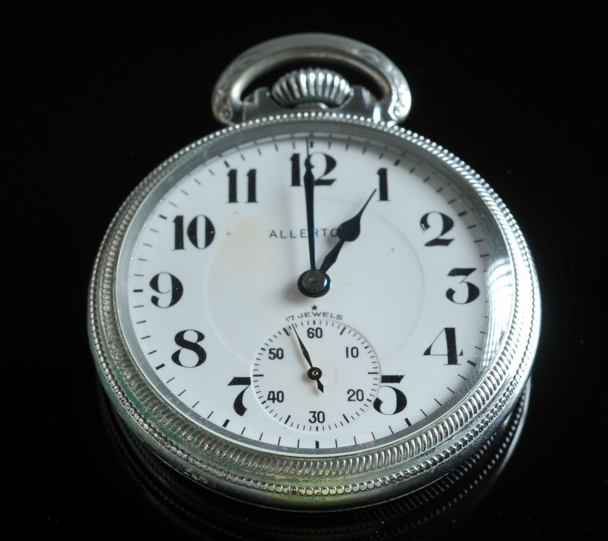 Vintage Allerton 17 Jewels Railroad Pocket Watch 