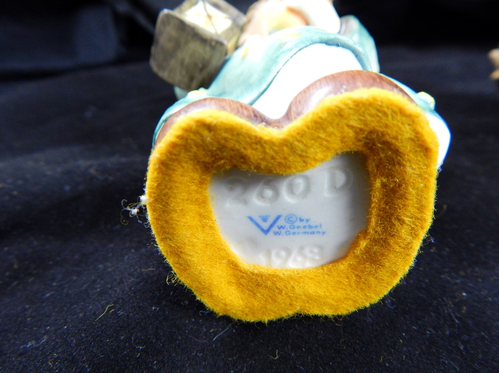 Large Hummel 1968 Nativity Set