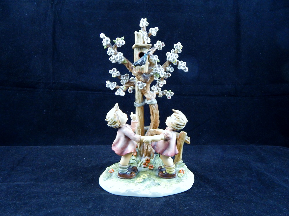 Hummel Welcome Spring 