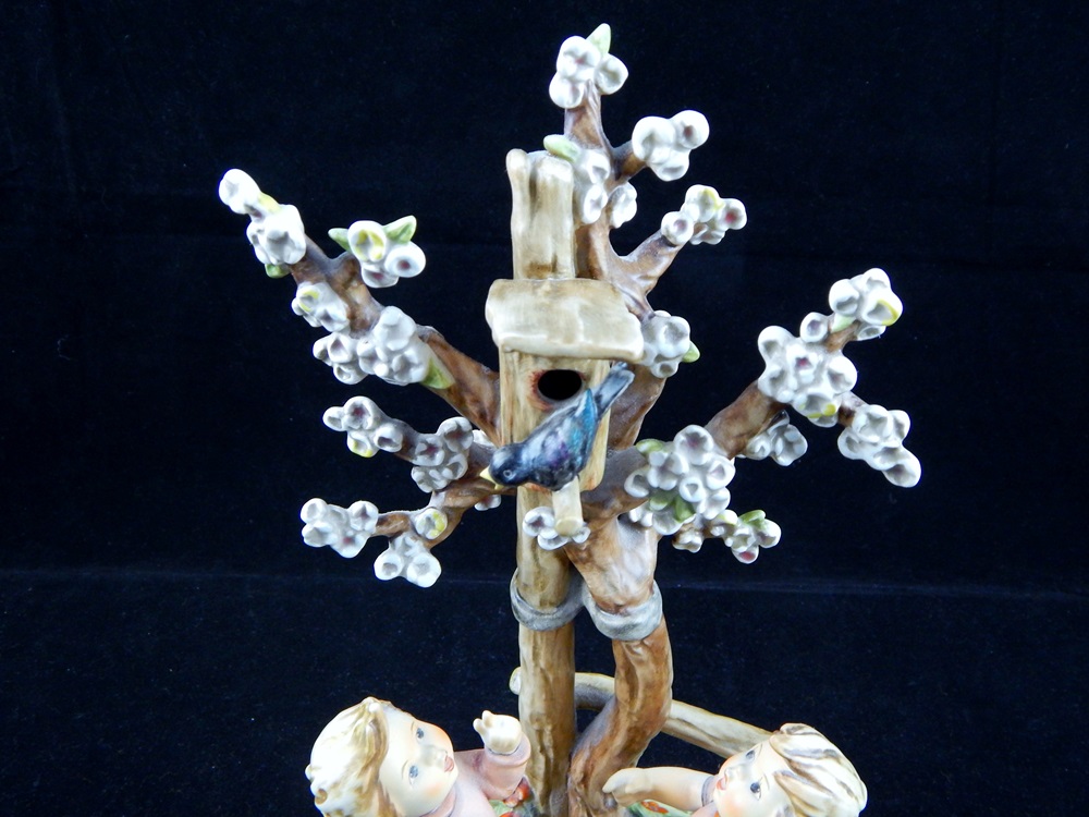 Hummel Welcome Spring 