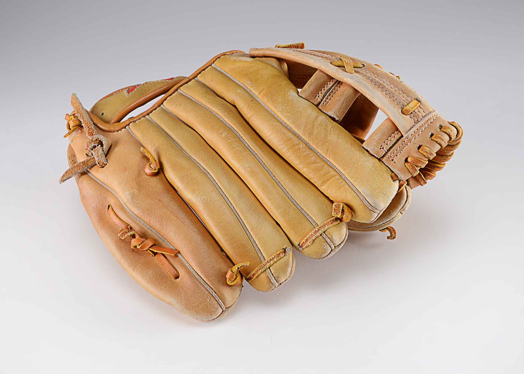 Vintage MacGregor Joe Morgan Autograph Model Leather Baseball Mitt