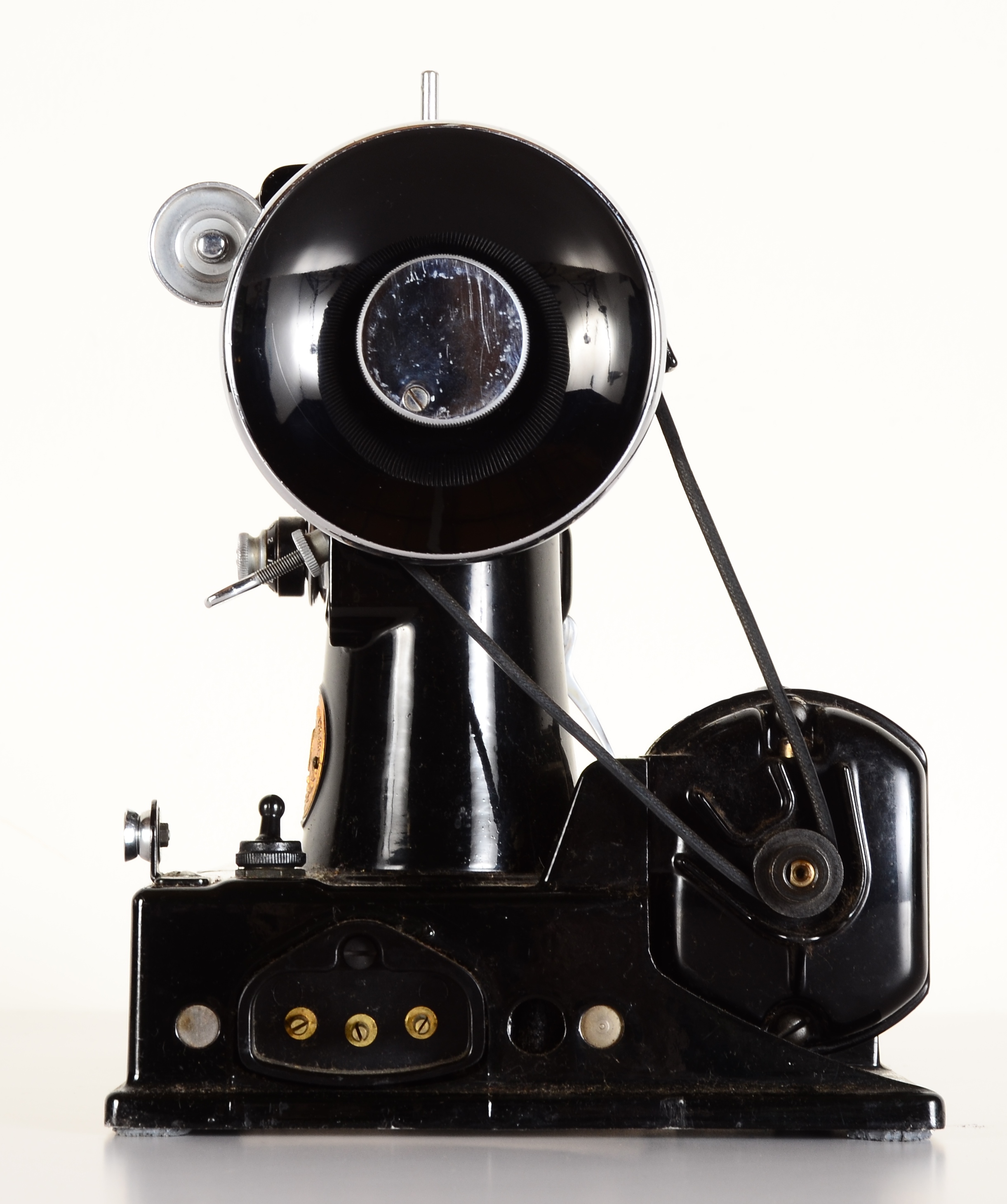 Circa 1938 Singer Featherweight Sewing Machine and Case