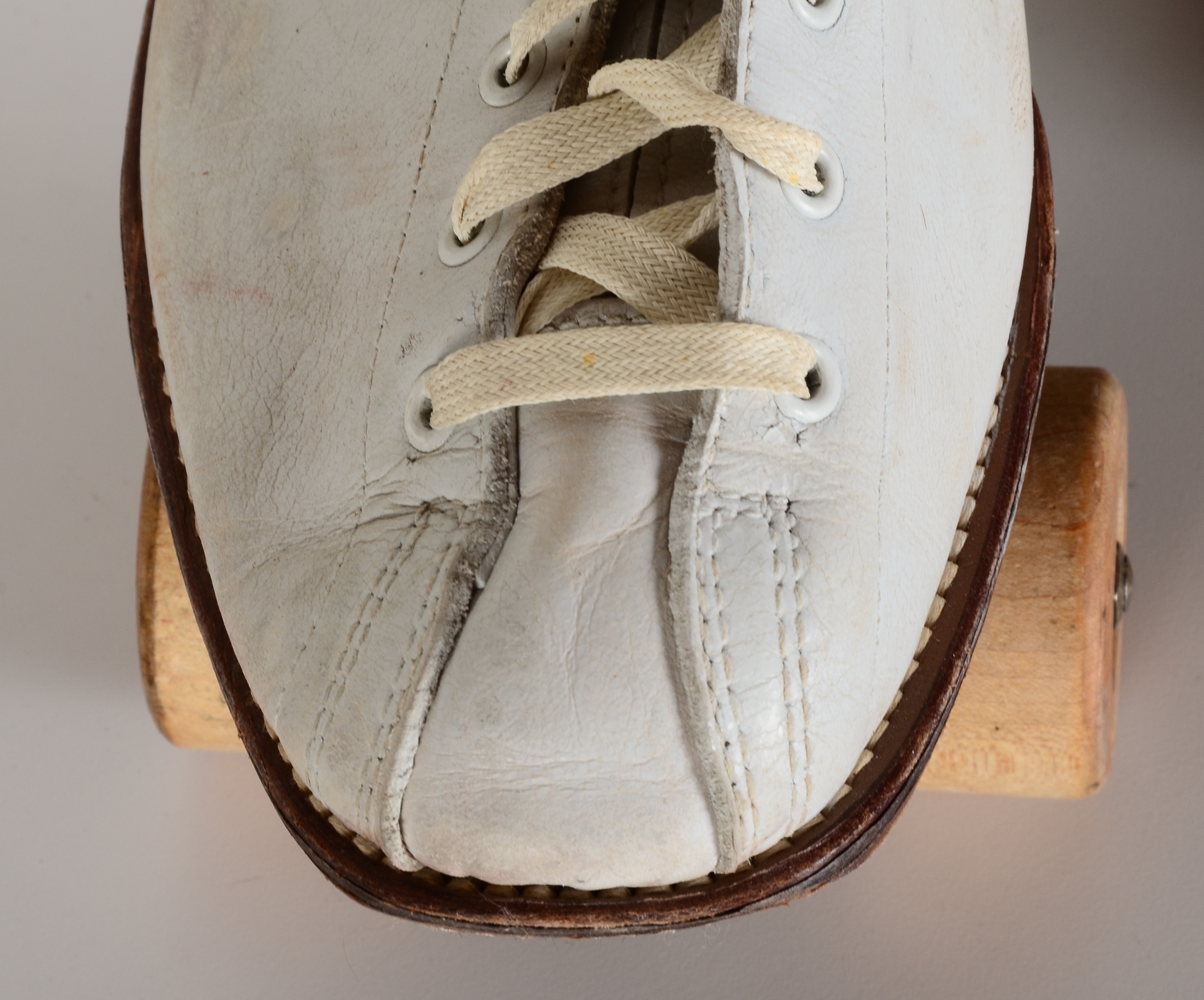 Circa 1950 Chicago White Leather Roller Skates in Case