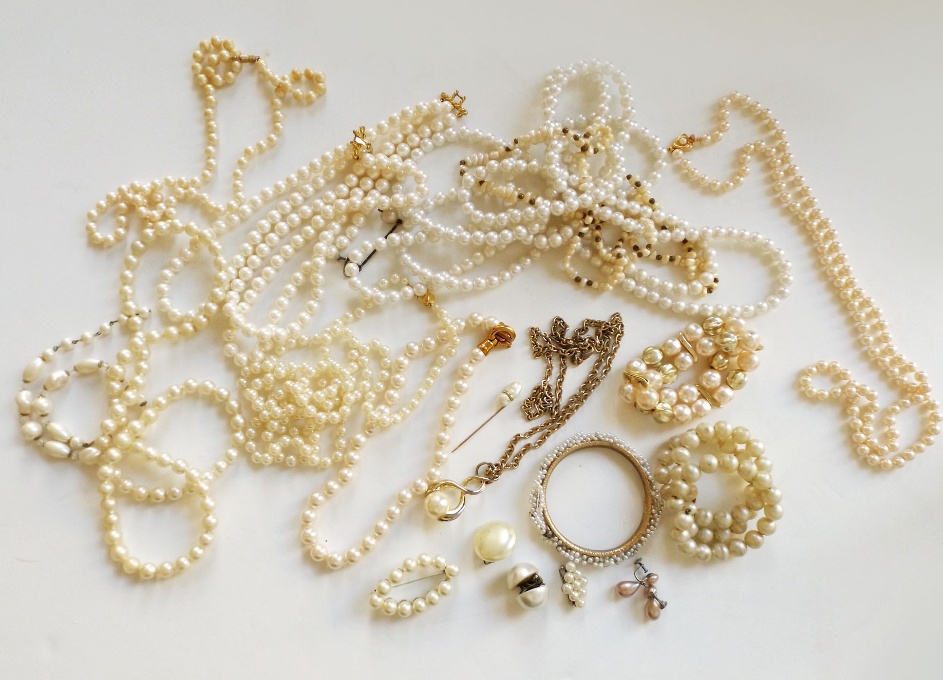 Glamorous Faux Pearl Jewelry