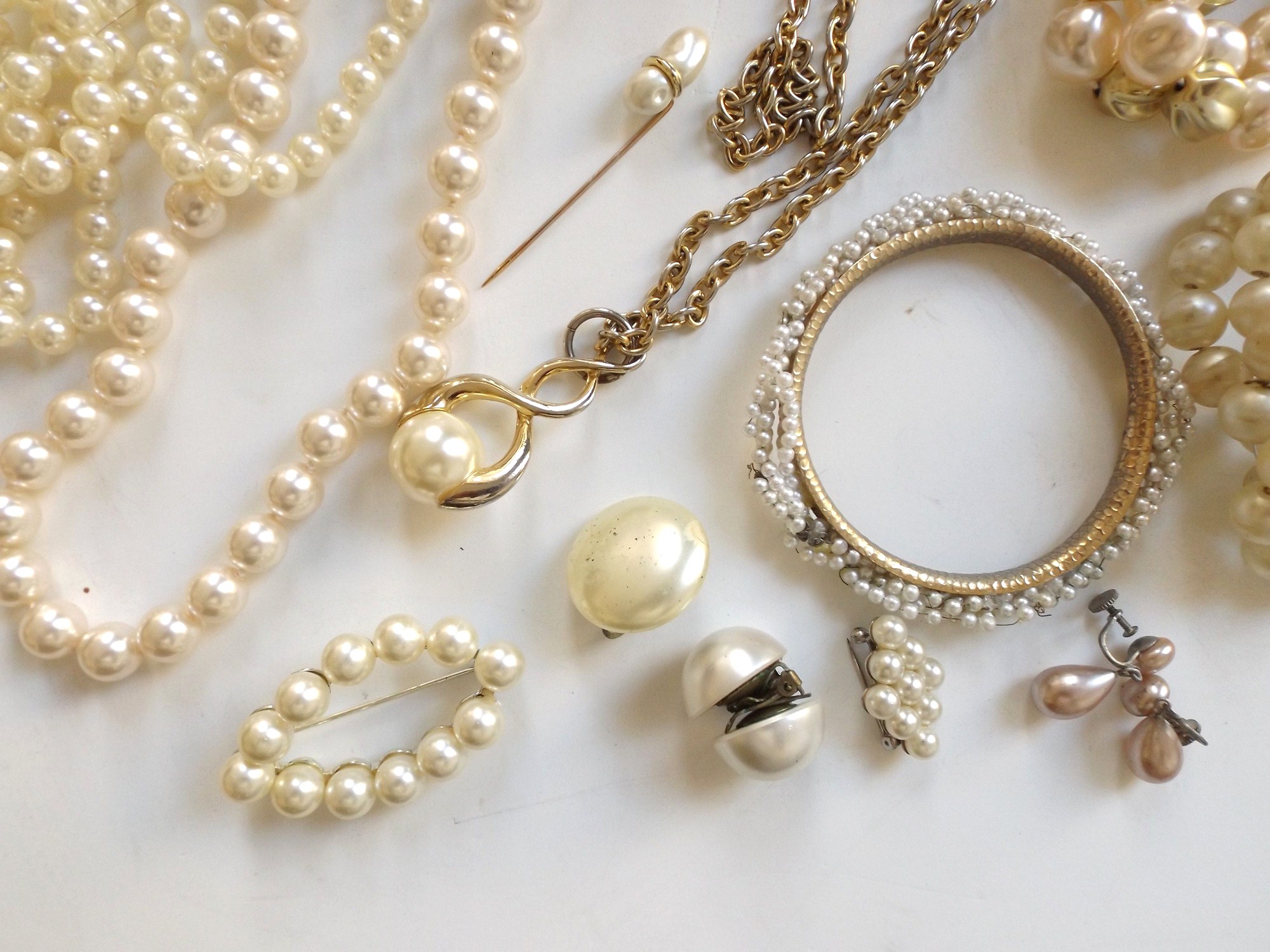 Glamorous Faux Pearl Jewelry