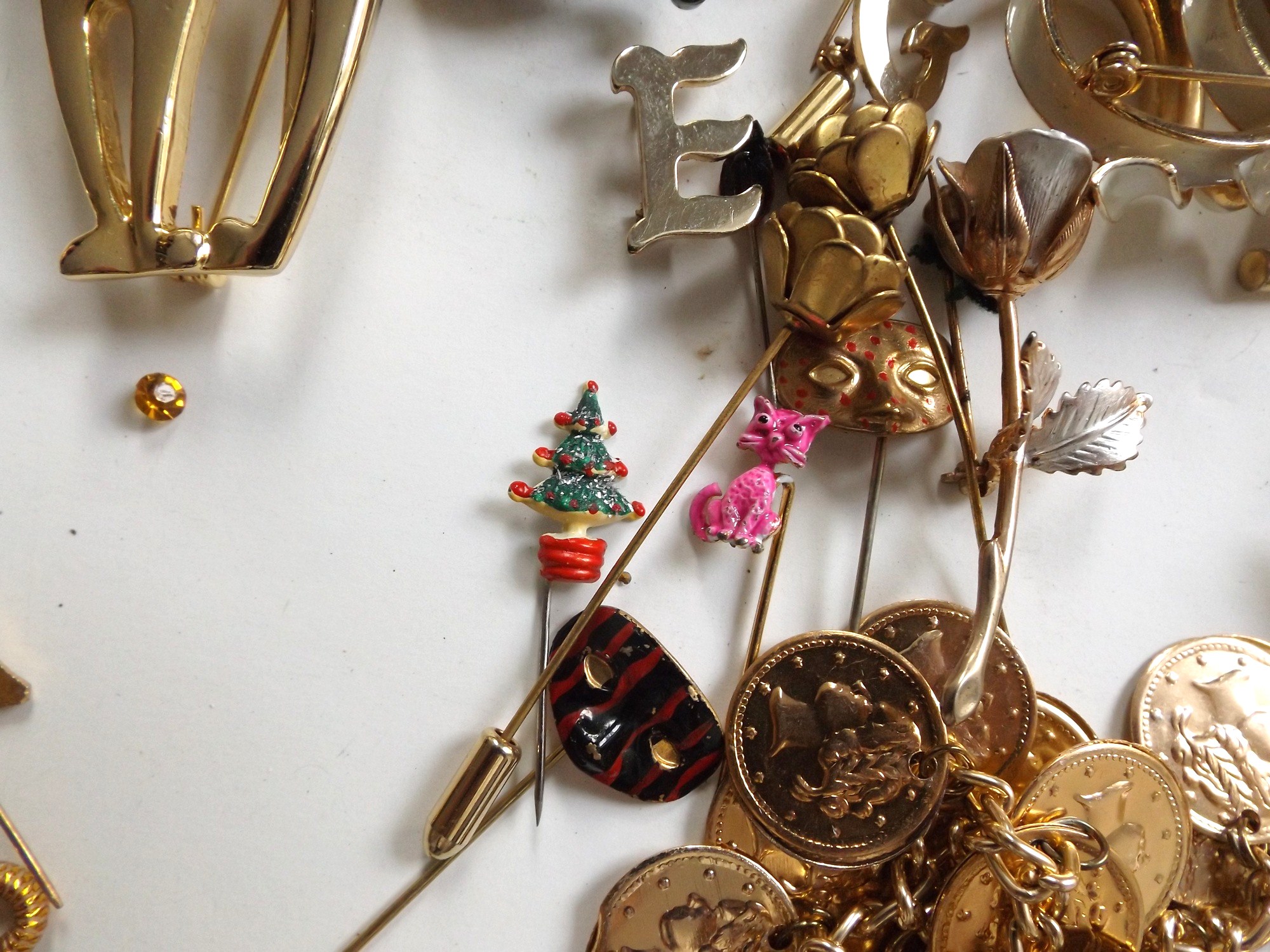 Goldtone Coin, Cat, Wire Jewelry and Accessories