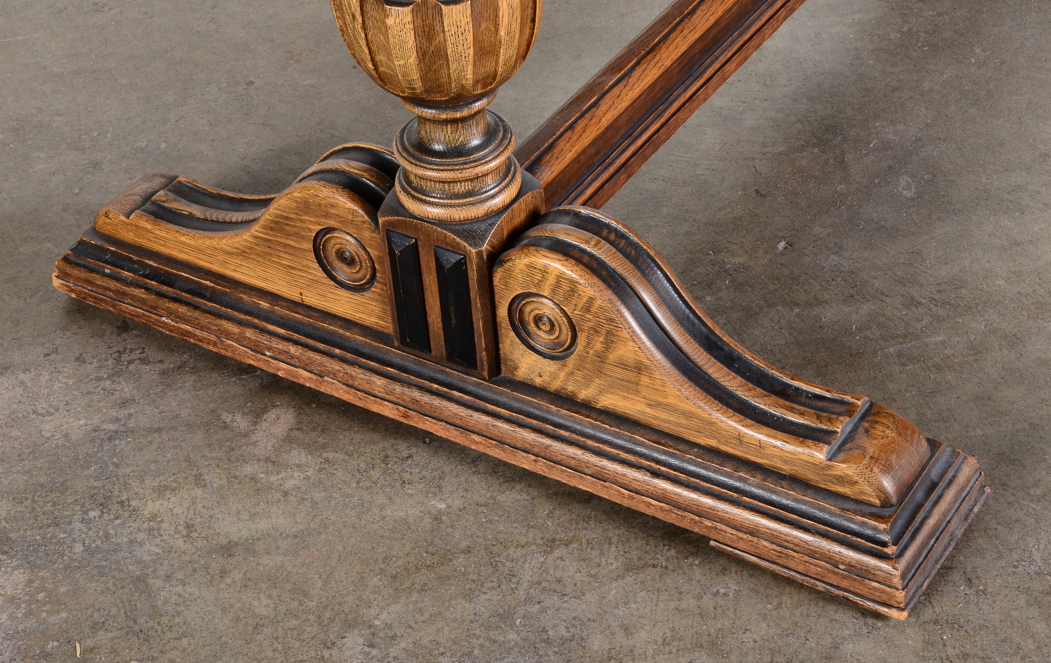 Berkey & Gay Dining Room Table and Chairs