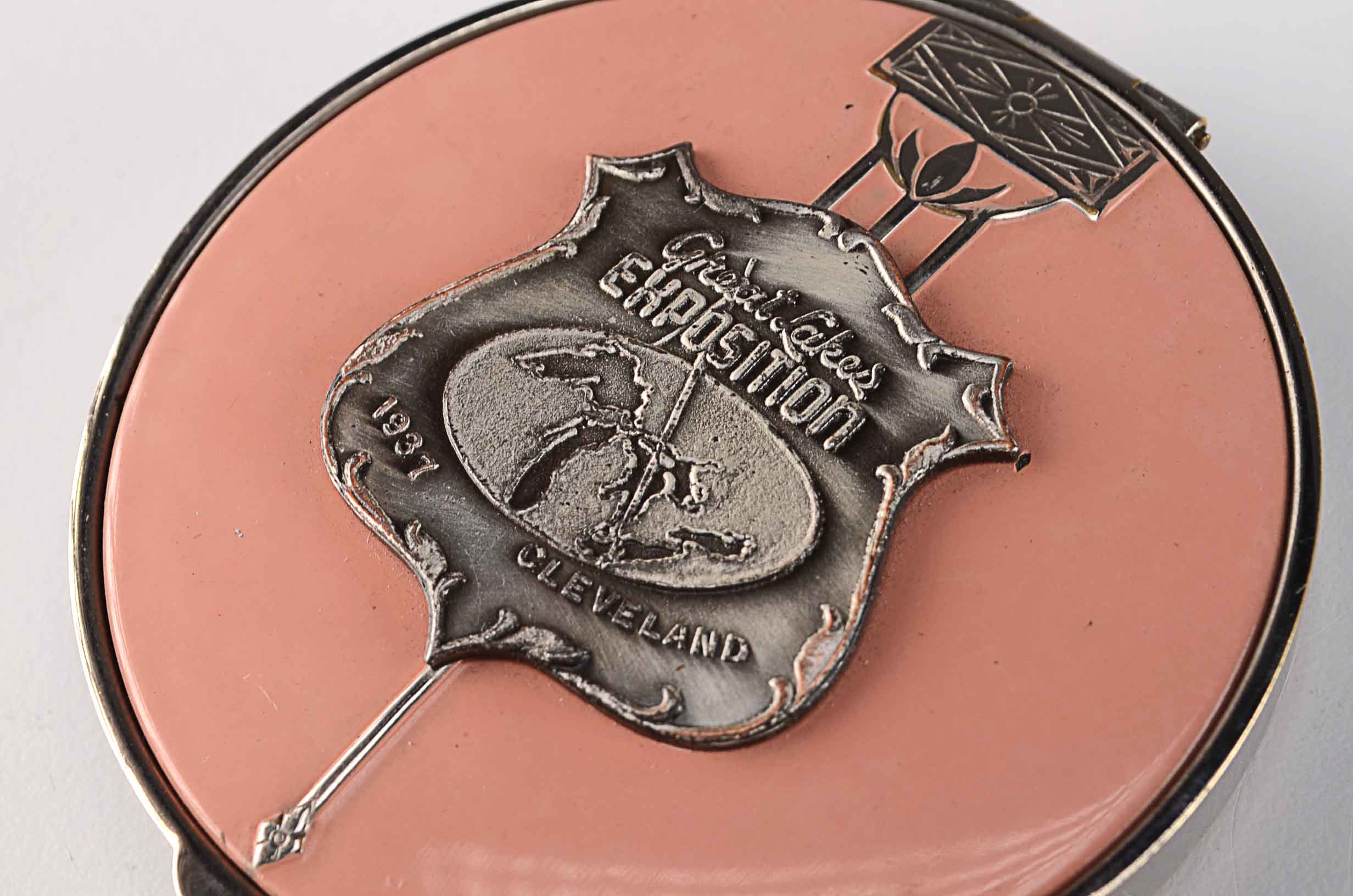 Vintage Great Lakes Exposition Blush Compact