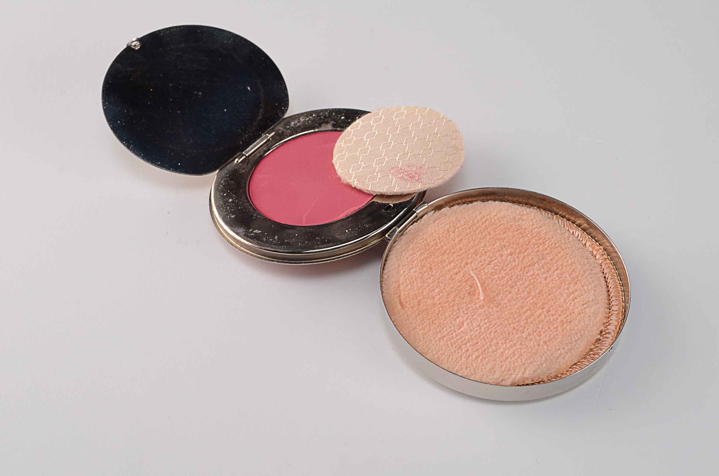 Vintage Great Lakes Exposition Blush Compact