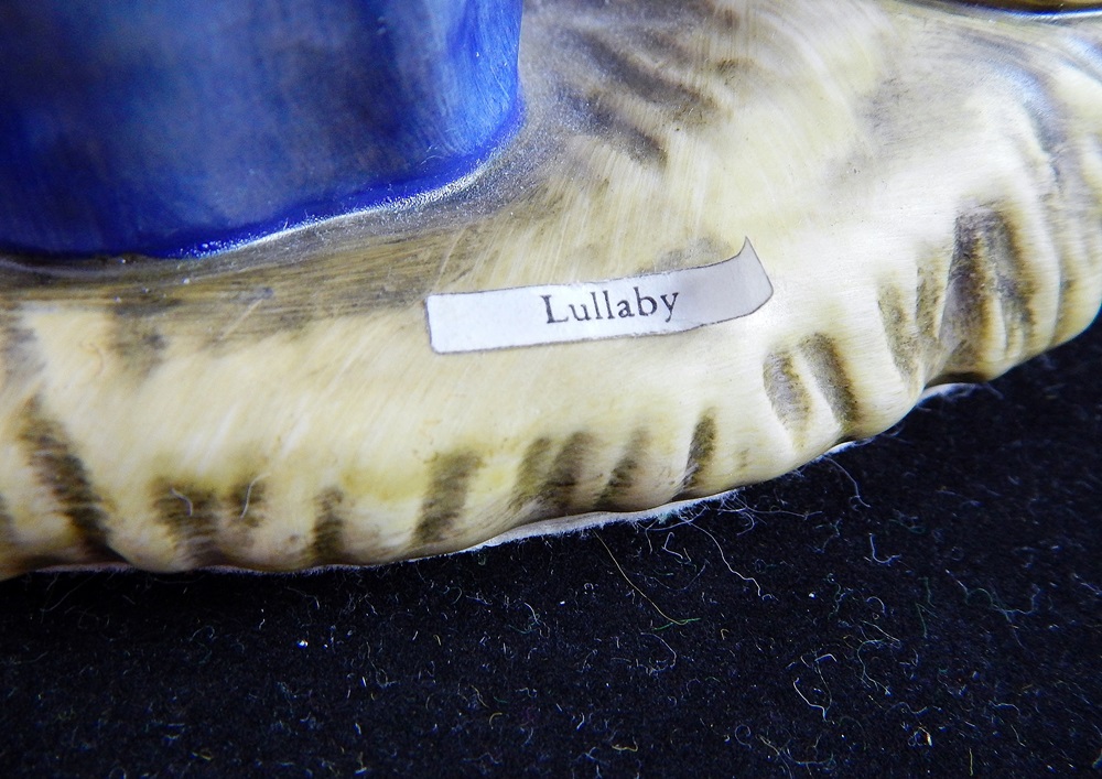 Hummel Lullaby Candle Holder in 2 Sizes