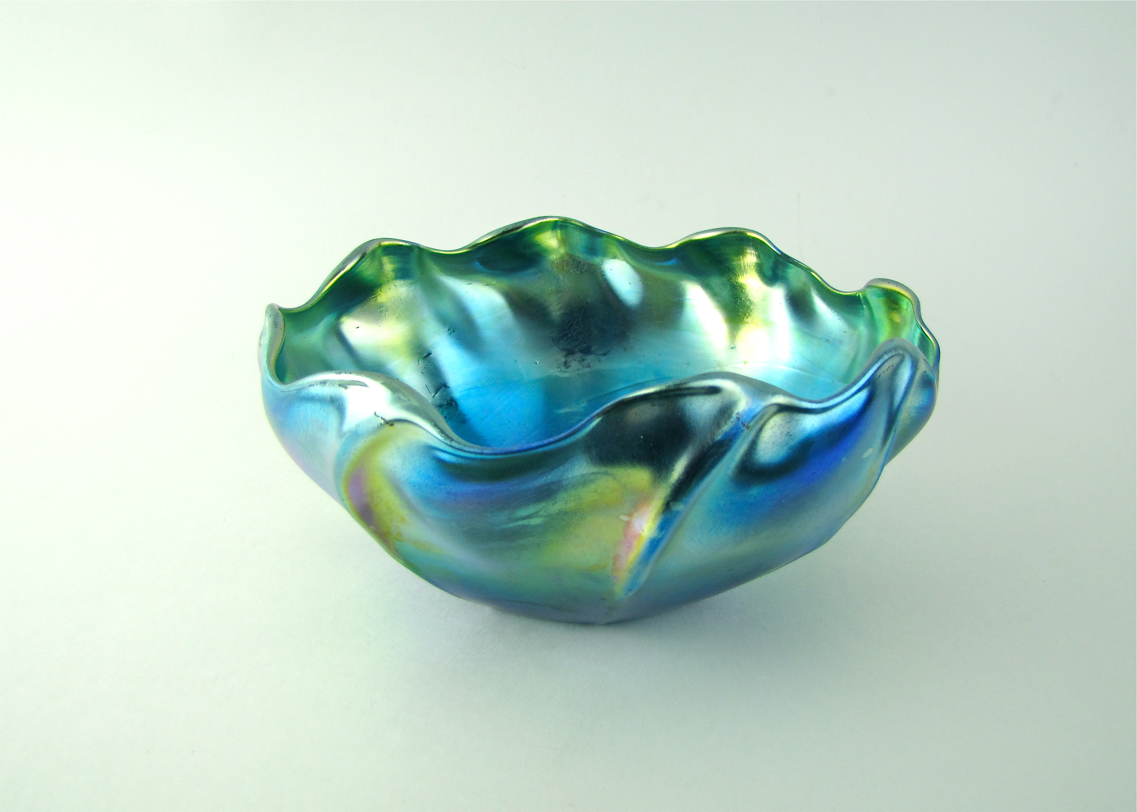 Very Rare Tiffany Favrile Glass Bowl Signed L.C.T.