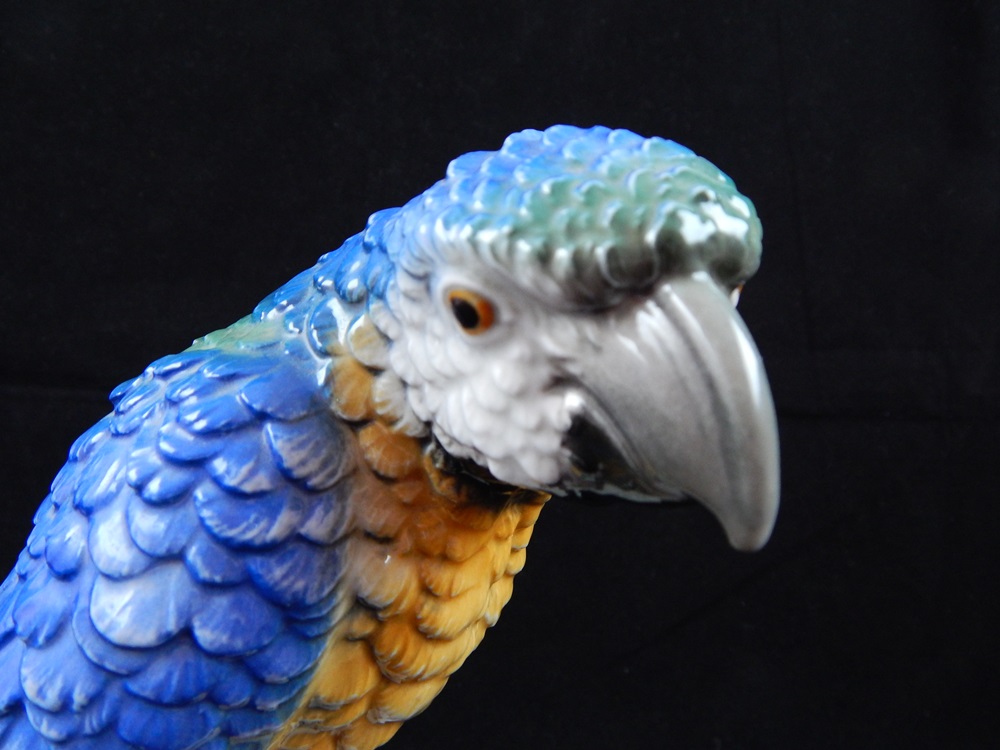 Vintage Goebel Large Parrot II
