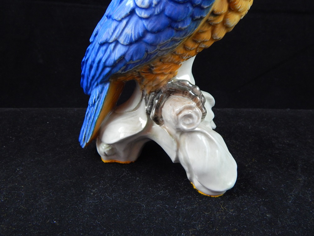 Vintage Goebel Large Parrot II