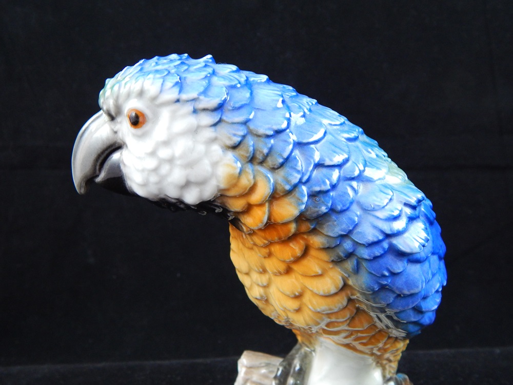 Vintage Goebel Large Parrot II