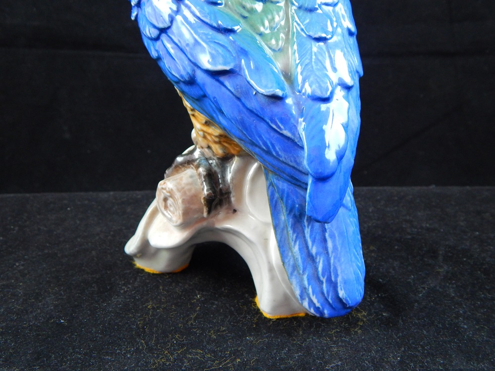 Vintage Goebel Large Parrot II