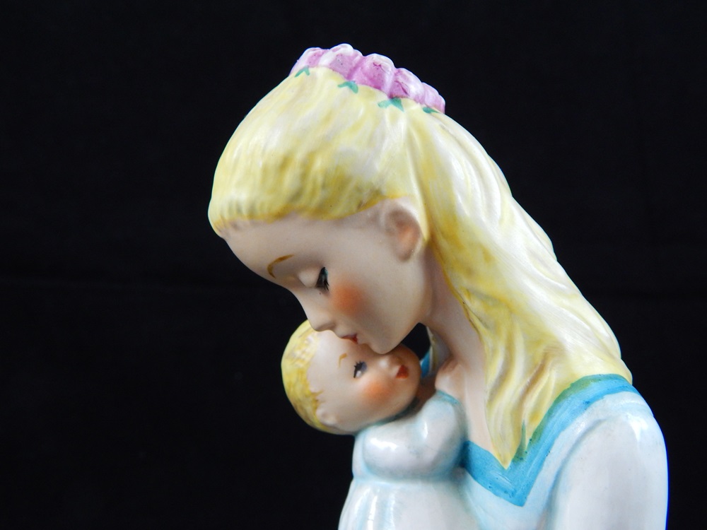 3 Goebel Women by Charlot Byj