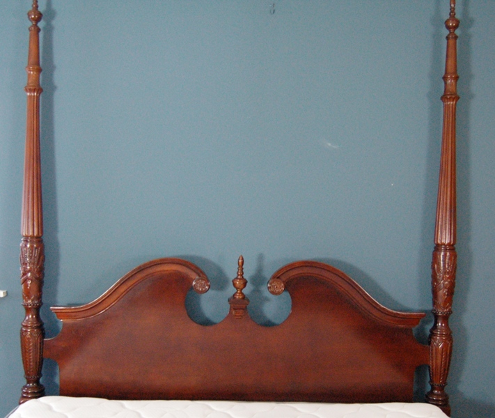 Chippendale Style Four Poster Queen Bed