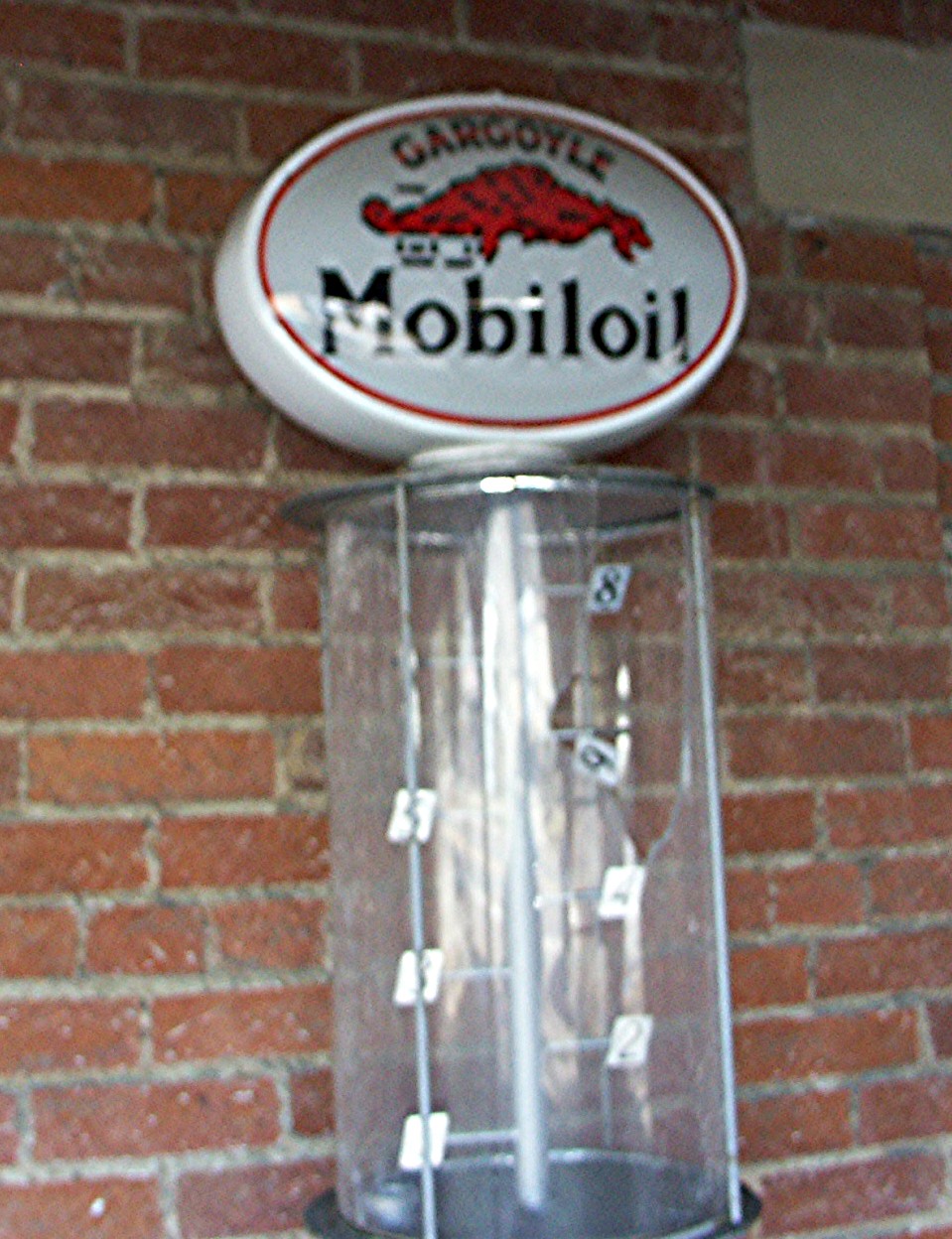 Early 1930s/40s Gargoyle Mobiloil Gas Pump