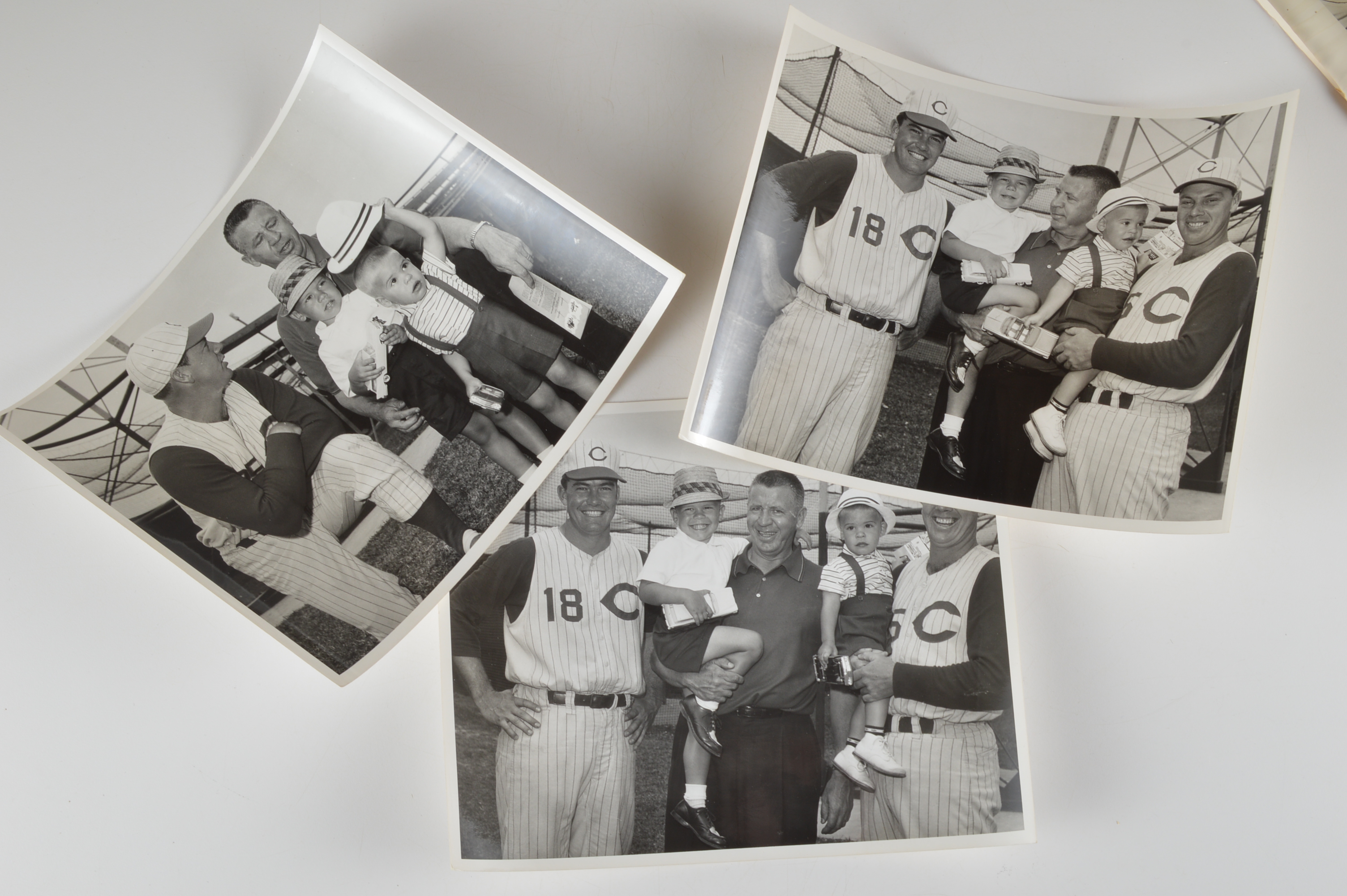 Scarce 1950s Cincinnati Reds Press Photos & Snap Shots With Vandeer Meer Autog.
