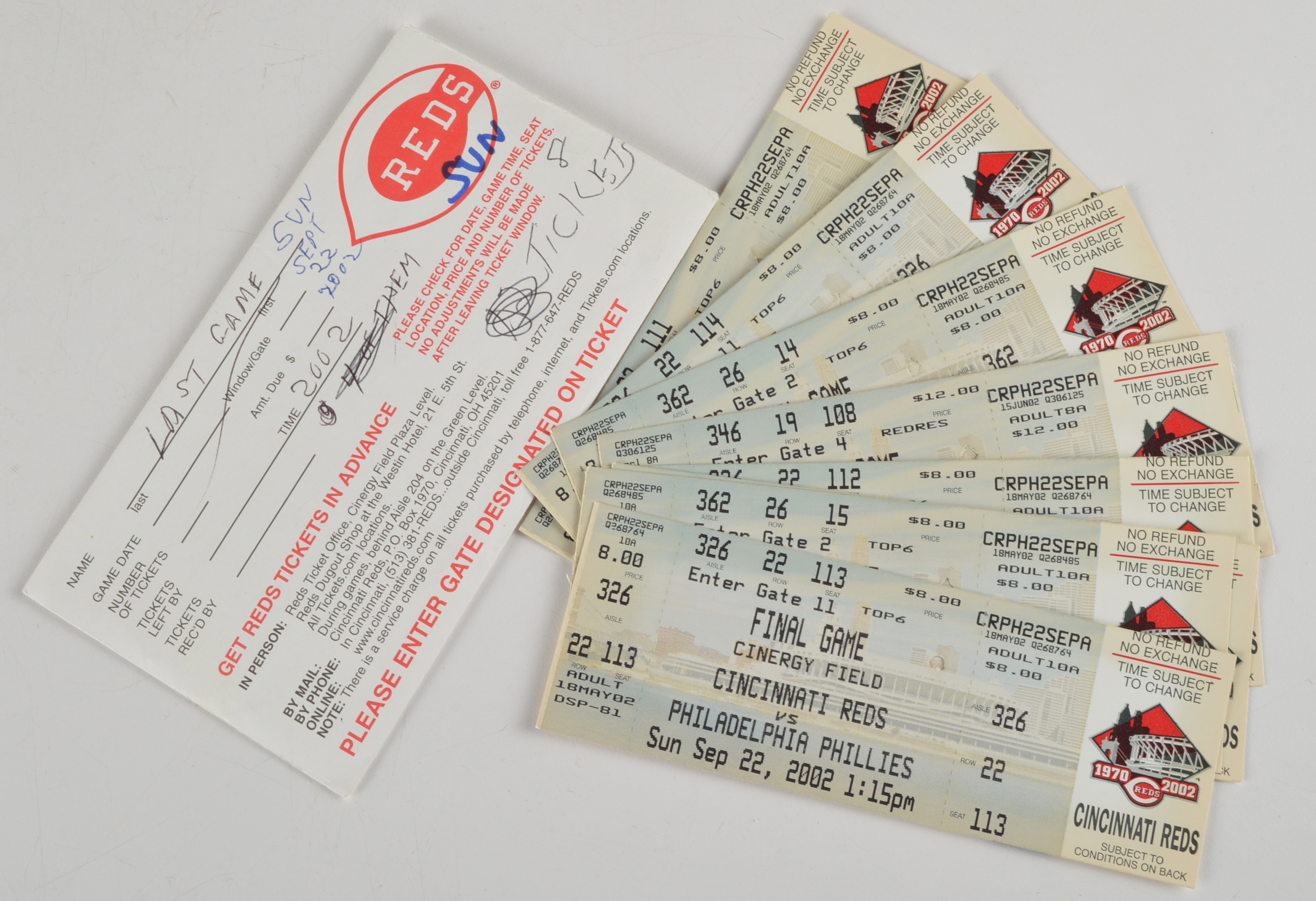 (8) Cincinnati Reds Final Game Full Baseball Tickets Cinergy/Riverfront Stadium