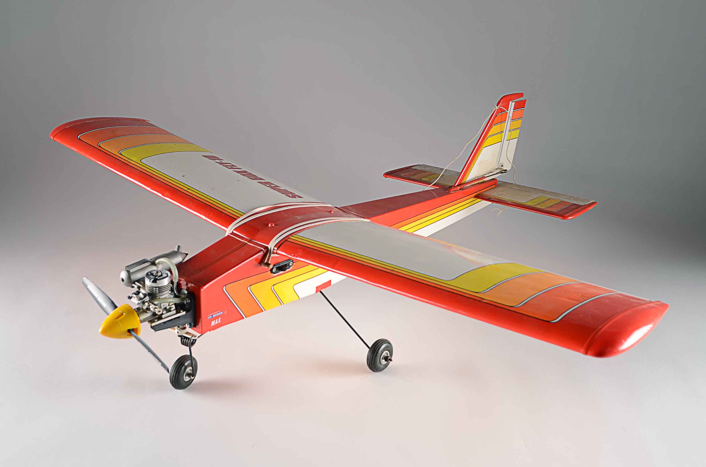 Super Box Fly-10 Radio Control Model Airplane